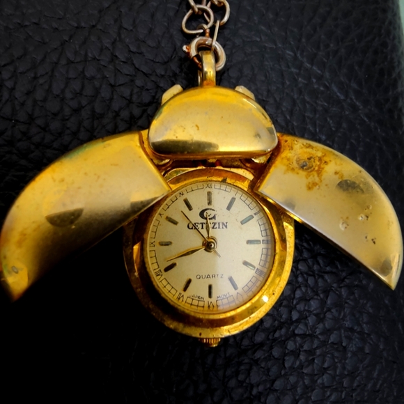 Ladybug 18k Electroplated Watch Pendant - Picture 5 of 6